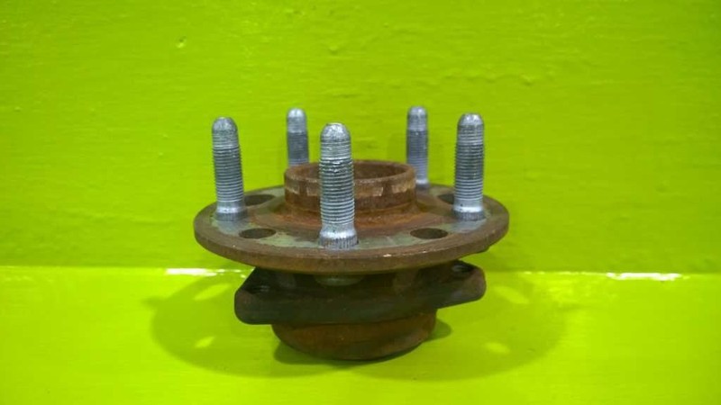 10 11 12 13 14 15 16 BUICK LACROSSE REAR WHEEL HUB OEM 3005-81