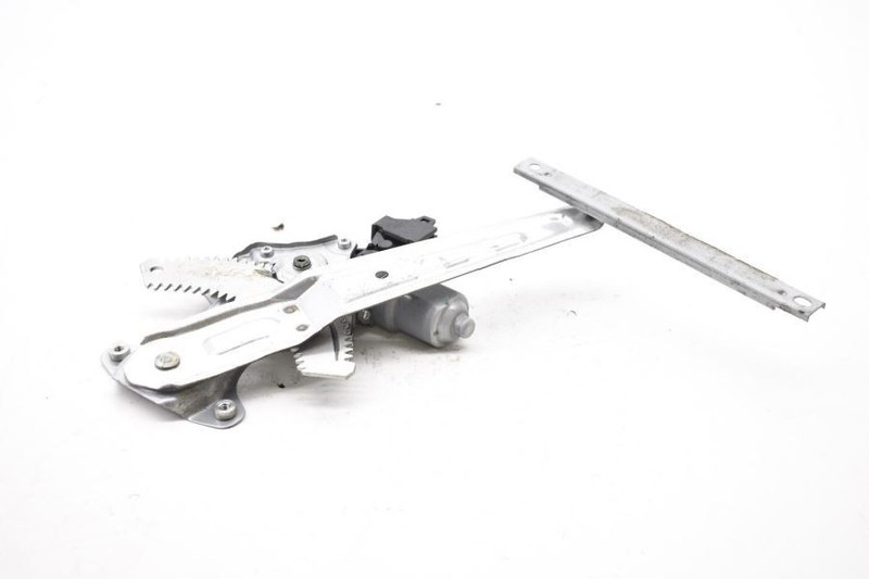 2011-2017 NISSAN JUKE NISMO RS TURBO PASSENGER REAR DOOR REGULATOR WITH MOTOR