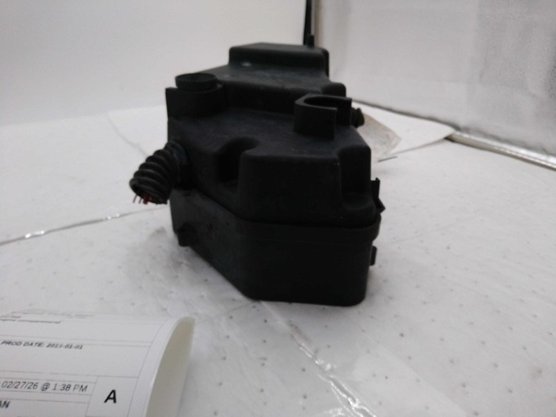 2015 Audi Q7 OEM Fuse Box 4L0941824 Black Used 113K Miles Warranty