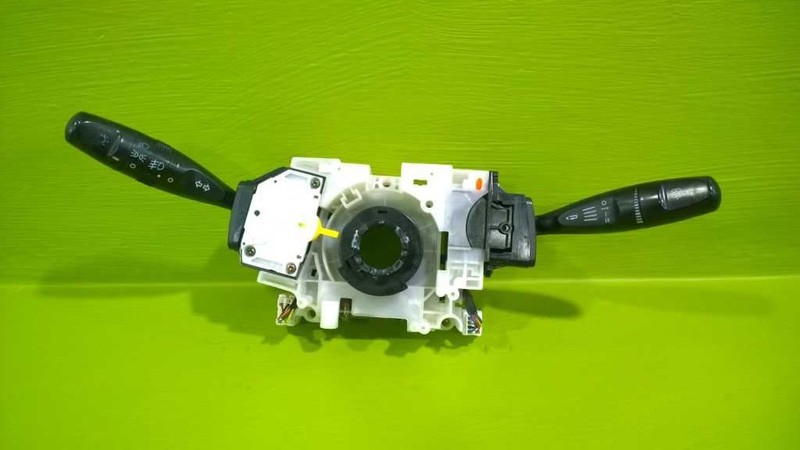 97-04 DIAMANTE HEADLIGHT TURN SIGNAL WIPER COLUMN SWITCH ASSEMBLY OEM 3670-18