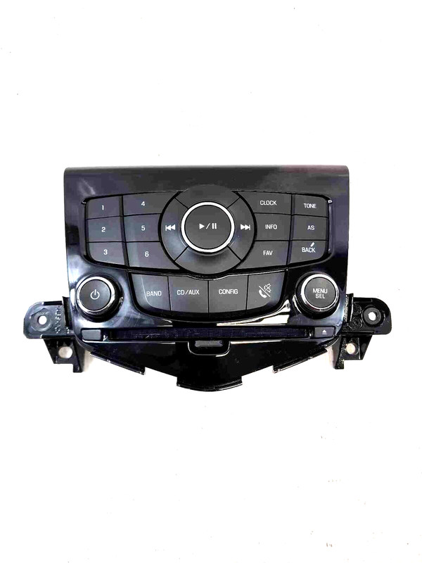 2016 Chevrolet Cruze AM-FM-CD-MP3 Control Panel Face Plate Light Scratches