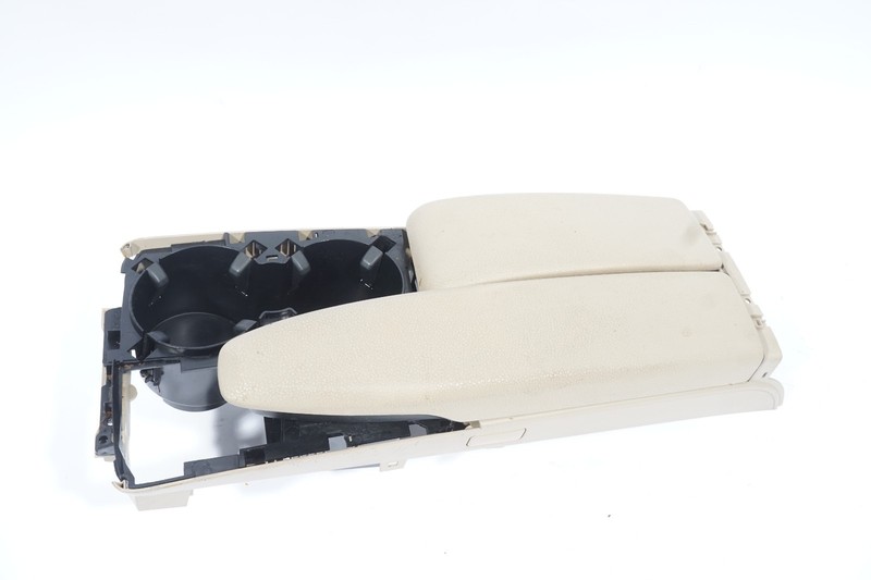 2008 - 2014 MERCEDES BENZ C300 W204 CENTER CONSOL ARM REST BEIGE OEM