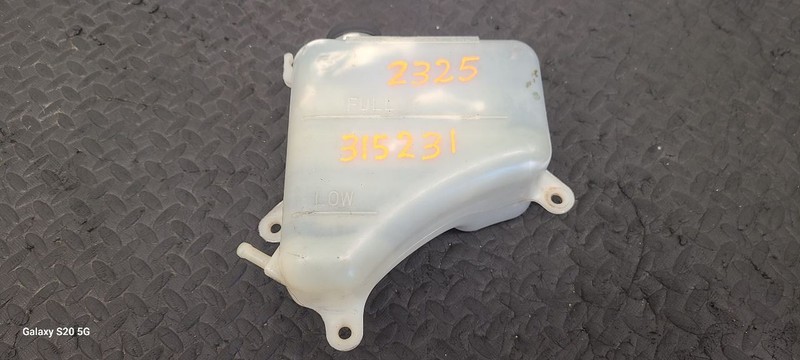 06-13 Suzuki Vitara Water Tank Coolant Reservoir OEM 17931-65J00