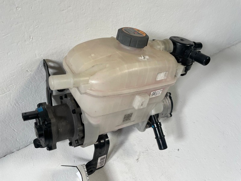 2023-2026 HYUNDAI IONIQ 5 6 RADIATOR EXPANSION TANK RESERVOIR W/ PUMP # 110527