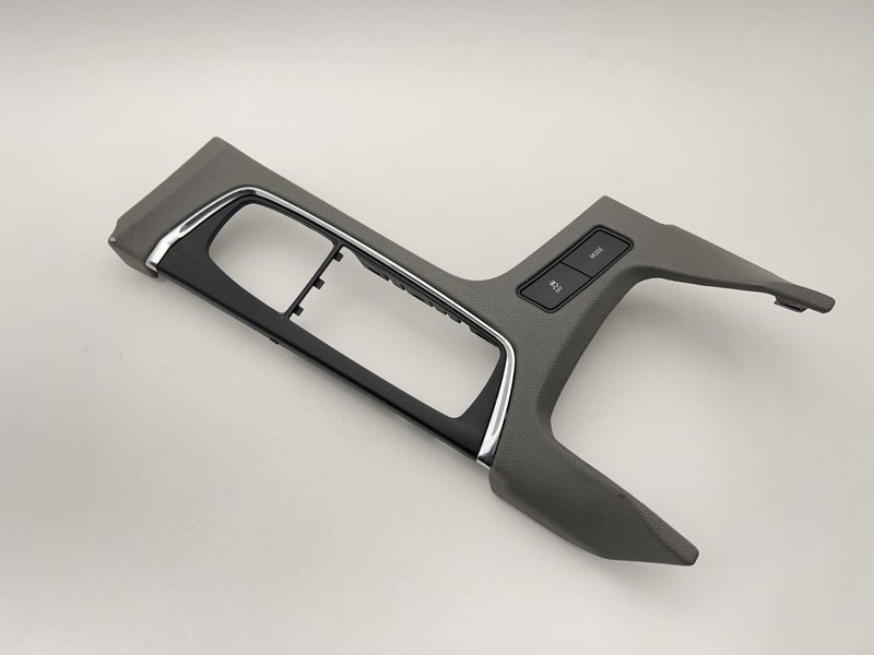 2020-2025 CADILLAC XT5 CENTER CONSOLE UPPER SHIFT SWITCH TRIM COVER PANEL 64035