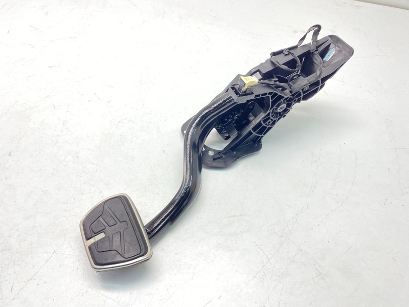 16-25 BMW F90 G30 G38 5/7/8 Series M5 M8 Automatic Brake Stop Pedal Assembly OEM