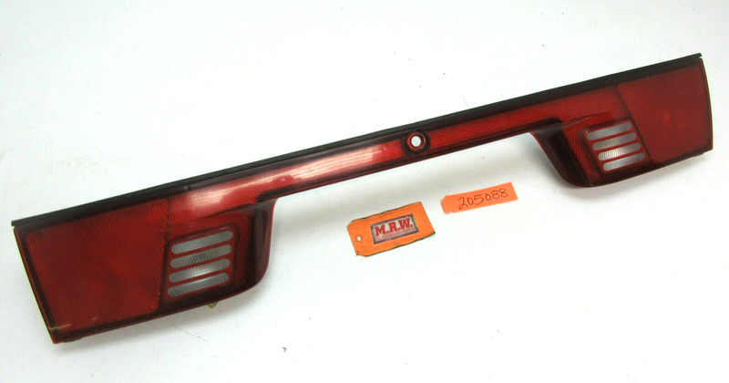 TAILLIGHT TAIL LIGHT LAMP BRAKE REVERSE CENTER TRUNK for 95 96 HYUNDAI SONATA