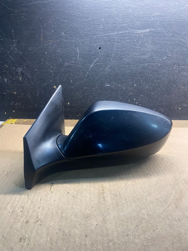 2011-2015 Hyundai Elantra Left Driver View Door Mirror OEM Z5486 MS