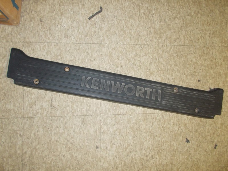 Kenworth S60-1073-E T2000 Step Plate *FREE SHIPPING*