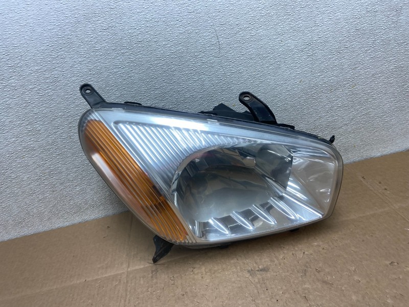 2001 - 2003 Toyota Rav4 Right Passenger RH Side Headlight Halogen DEPO Y8797 DW