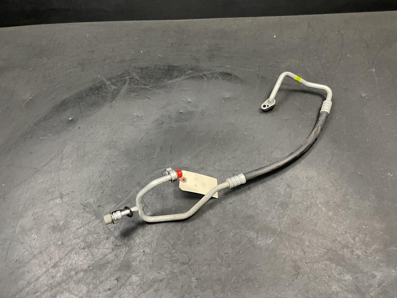 A/C Refrigerant Discharge Hose 2018 Kia Soul 97762-B2011 2017 2019
