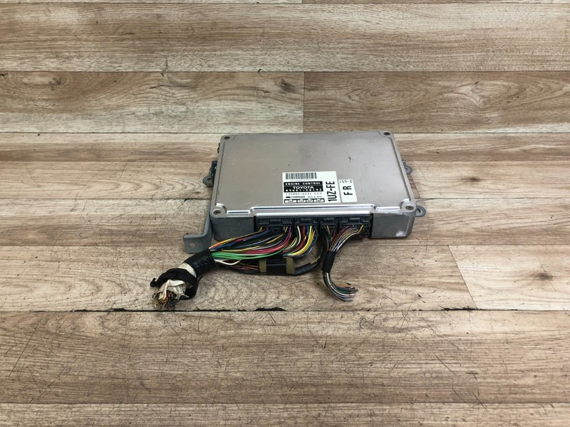 LEXUS OEM LS400 FRONT ENGINE MOTOR DME COMPUTER ECU ECM 4.0L V8 1UZ-FE 93-94 2
