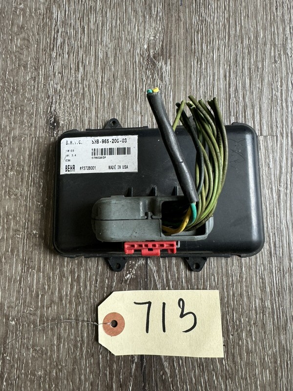International Prostar A/C BEHR Control Module - P/N: P3728002, 5HB-965-200-03