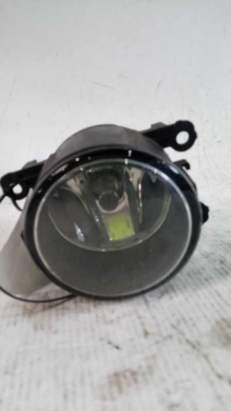 2012 Ford Focus Right Fog Light Assembly OEM Black 4F9315K201AA 95K Miles