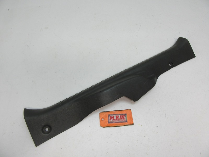 CARPET TRIM SCUFF PLATE SILL STEP PANEL REAR LEFT DRIVER FRONT SEAT COVER LF LH