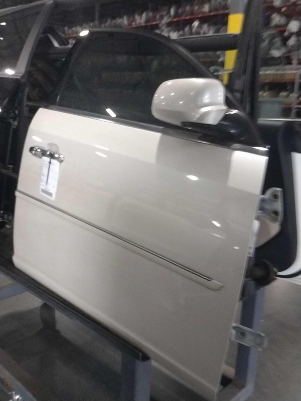 2011 BUICK LUCERNE Right Front Door White 4DR SED 135K Miles OEM 307507