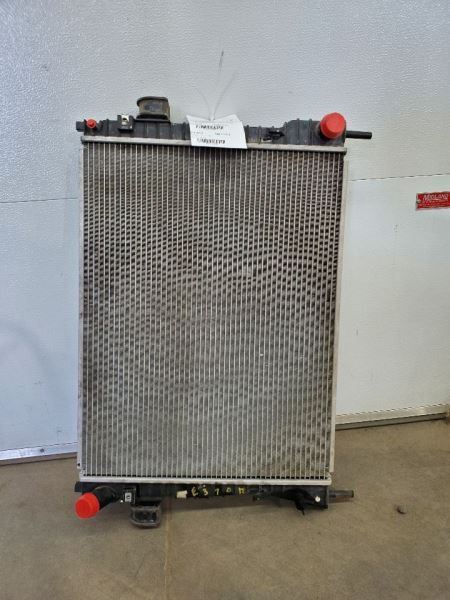 Radiator Fits 03-05 CROWN VICTORIA 272845