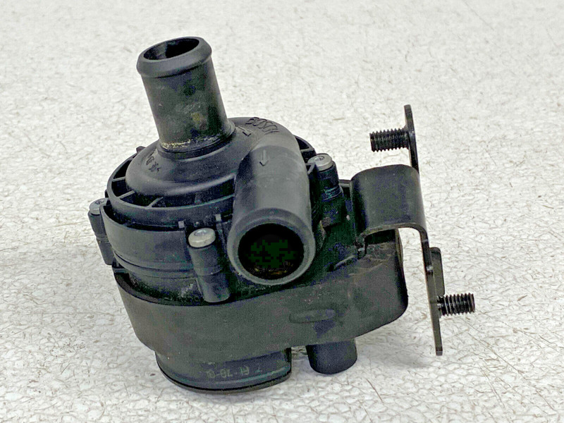 ⭐2006-2011 MERCEDES CLS550 W219 FRONT RIGHT ENGINE AUXILIARY WATER PUMP LOT2398