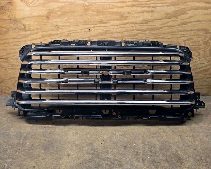 2022 2023 2024 DODGE RAM 2500 LIMITED LONGHORN Front Upper GRILLE OEM