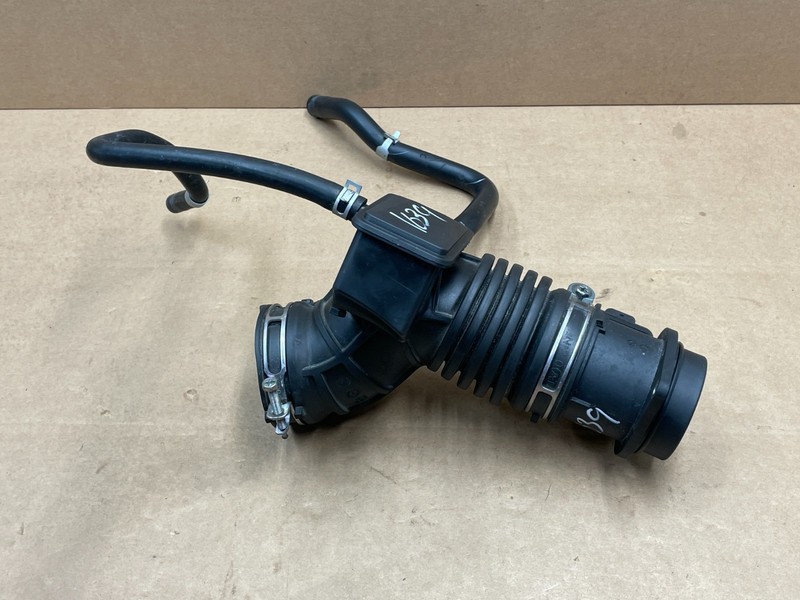 2025 25 Kia K4 Air Intake Cleaner Filter Hose Duct Tube Pipe 2.0L 1639 OEM