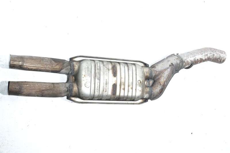 04 05 06 BMW 545i E60 MID SECTION EXHAUST SYSTEM SILENCER Y PIPE OEM
