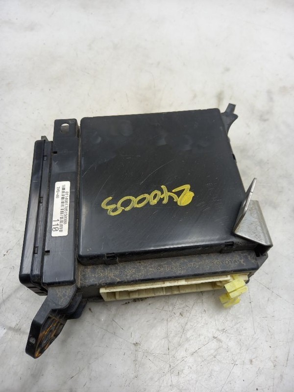 07 TOYOTA TUNDRA 4.7L JUNCTION BOX CABIN FUSE BOX 82730-0C110