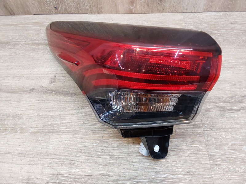 2020-22 TOYOTA HIGHLANDER LH TIAL LAMPASSY OEM