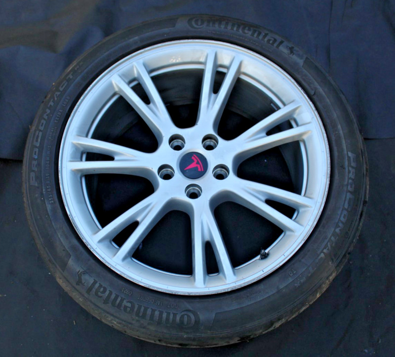 2020-24 Tesla Model Y Gemini 19" 19x9.5 Rim 7 Split Spoke Wheel TPMS Continental