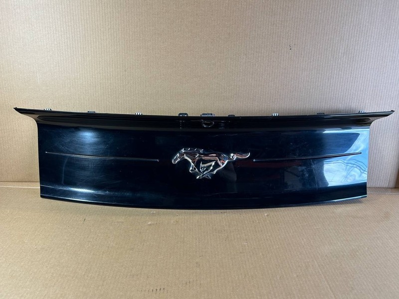 ✅FORD MUSTANG GT DECK LID TRIM PANEL 2018-2022 GR3J-7643504