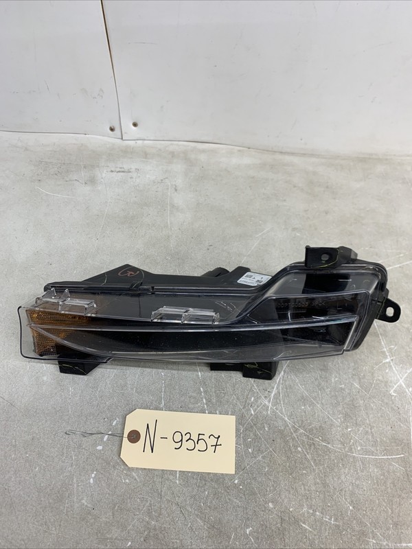 17-20 Tesla Model 3 OEM LH Fog Light 1077389-00-F 9357 U17