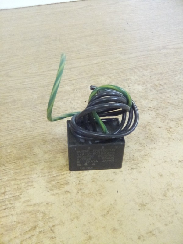 Okaya RAV-801BXZ-4 Surge Protector 290 /500 2500A