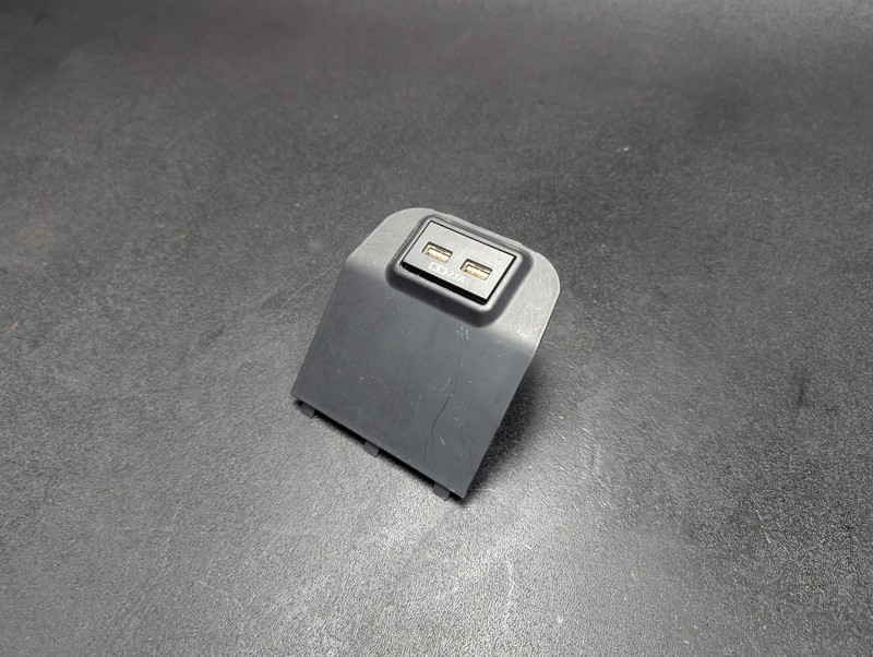 Dual USB Charge Adapter 2021 Toyota RAV4 85532-0R020 2019 2020 2022 - 2024