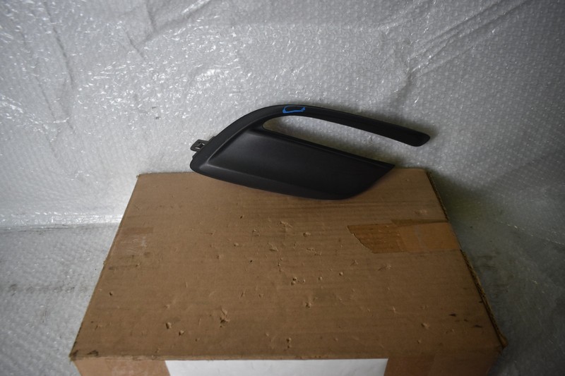 MAZDA 3 RIGHT SIDE FACELIFT COVER 2017 OEM KF090-50C11