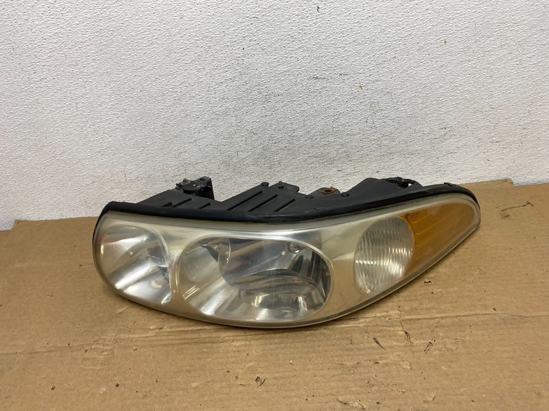 2000 to 2005 Buick Lesabre Headlight Left Driver Lh Side Halogen Oem AD3983 DW