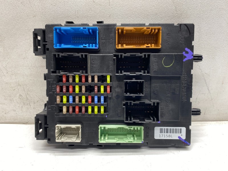 2013-2016 FORD ESCAPE INTERIOR UNDER DASH BODY CONTROL MODULE FUSE BOX BCM BCU