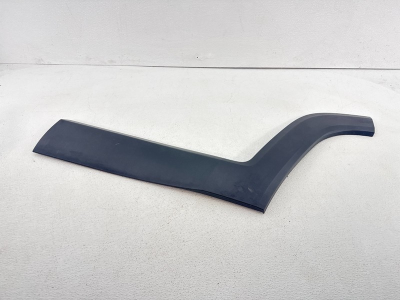 2015 - 2023 JEEP RENEGADE REAR LEFT SIDE DOOR LOWER WHEEL ARCH FLARE MOLDING OEM