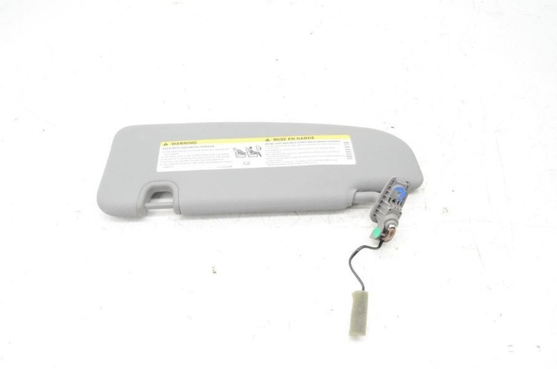 2017-2019 ALFA ROMEO GIULIA PASSENGER SIDE RIGHT GRAY SUNVISOR