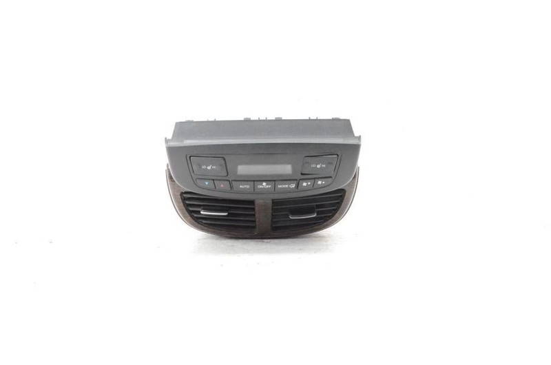 2010-2013 Acura MDX Tech Rear Console Heat and Ac Temperature Control