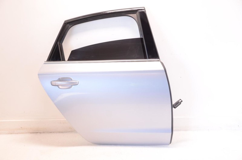 12-18 Audi A6 Passenger Right Rear Silver Door Assembly