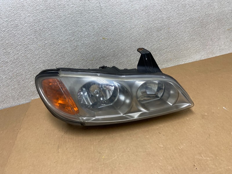 2000 to 2001 Infiniti I30 Right Passenger RH Side Headlight Xenon Z6678 DW