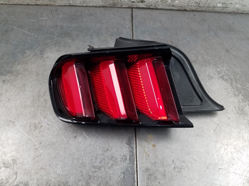 2018 Ford Mustang Shelby GT350R Left Driver LED Tail Light - * #0117 A6