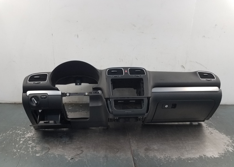 2013 Volkswagen Golf R AWD Dash Panel Assembly #16682 M5
