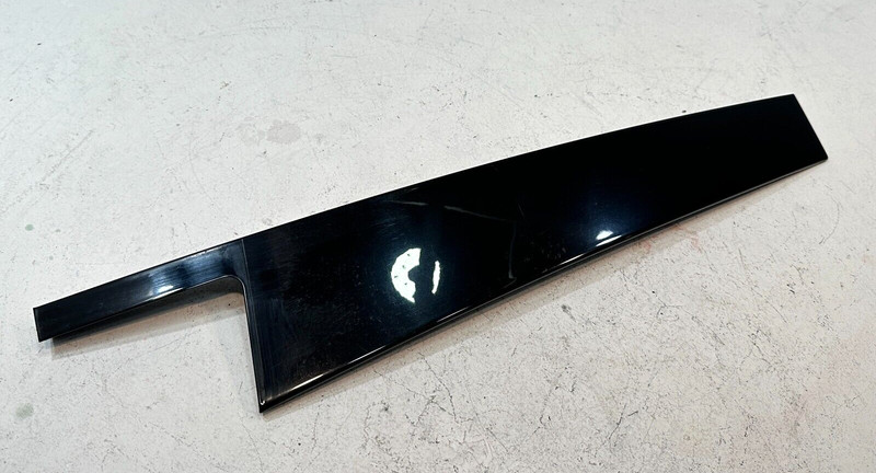 2014 MERCEDES-BENZ S550 REAR RIGHT SIDE DOOR B PILLAR WINDOW MOLDING OEM