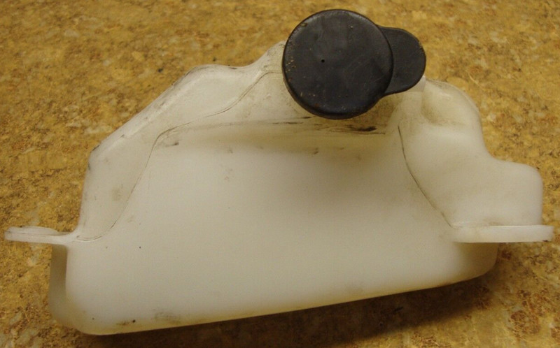 2004 2002 Yamaha YZF600R YZF 600 YZF600 R 600R Coolant Cooling Reservoir Tank H8