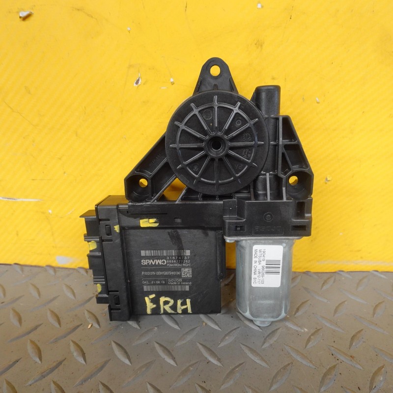 2019-2022 VOLVO XC40 FRONT RIGHT SIDE DOOR WINDOW REGULATOR MOTOR OEM 31674757