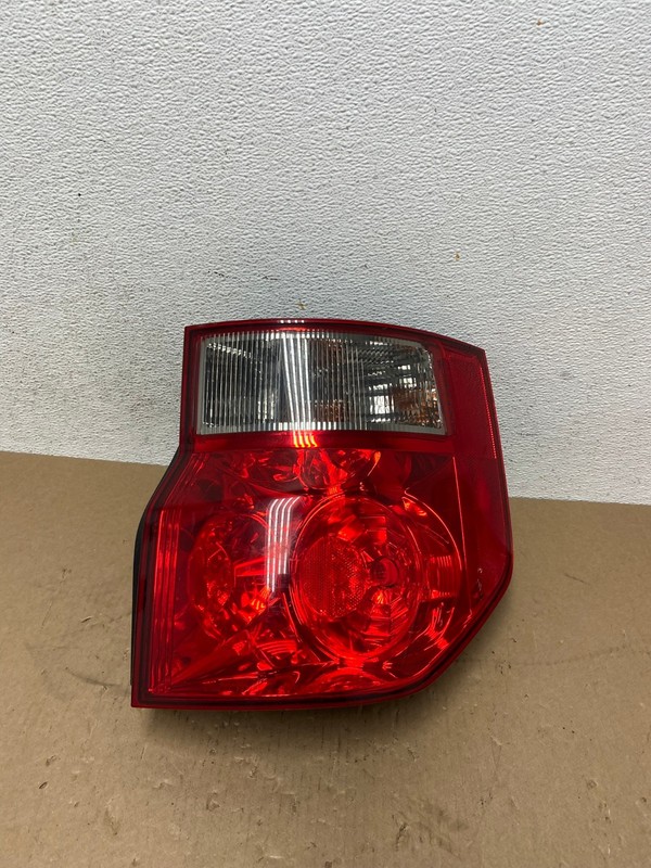 2003 to 2008 Honda Element Right Passenger Rh Side Tail Light AD7685 LK