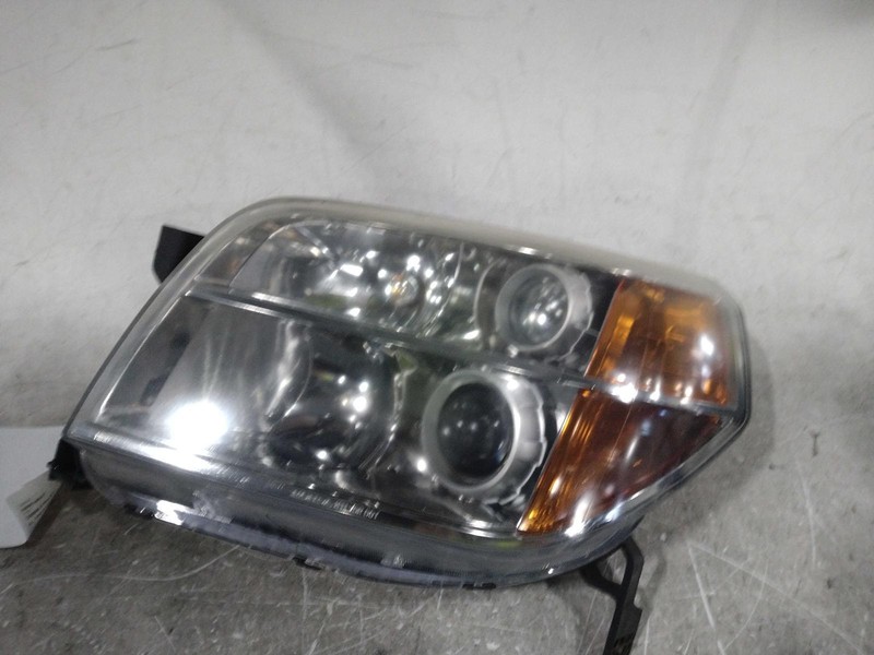 2008 Honda Pilot Left Headlight Assembly Maroon OEM 301707 193k Miles