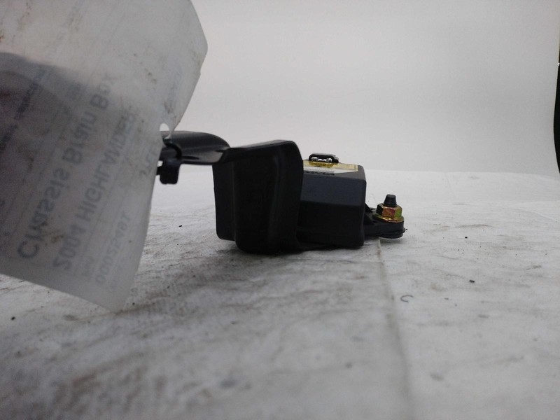 Used Air Bag Module fits: 2004 Toyota Highlander Air Bag occupant detection unde