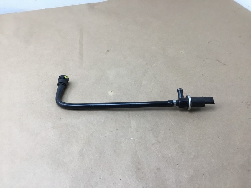 Maserati Coupe GT 2003 Fuel Vapor Canister Pipe Hose Line Tube Valve 02-06 ;:Y