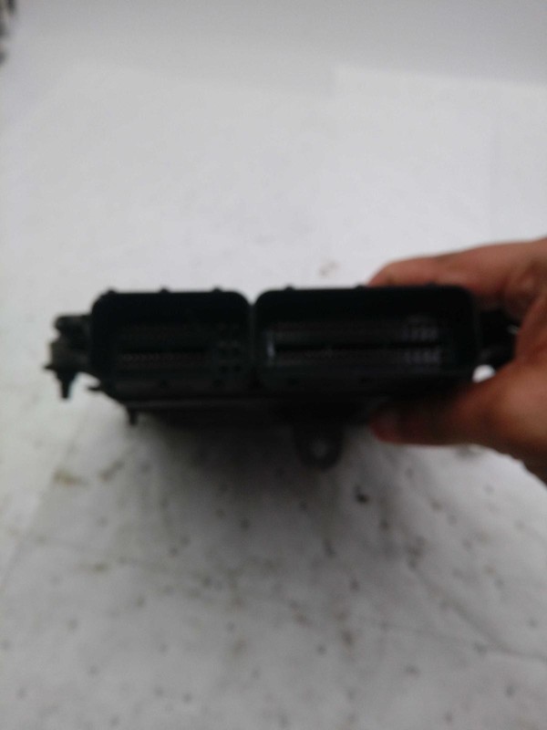 2008 Jeep Patriot Engine Control Module ECM 562503 OEM Used 220K Miles